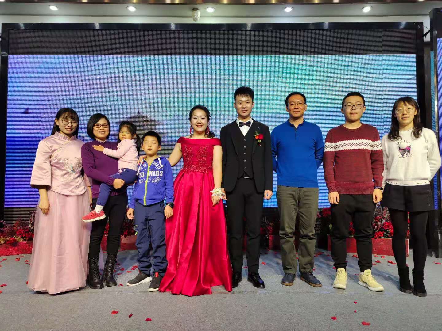 恭喜课题组李娟娟同学喜结连理